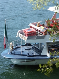 Schiff auf dem Lago Maggiore